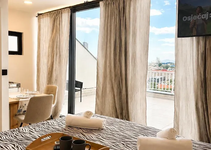 AAA Luxury Suites Split